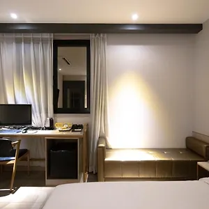 Hotel Hound Seomyeon-beomcheon